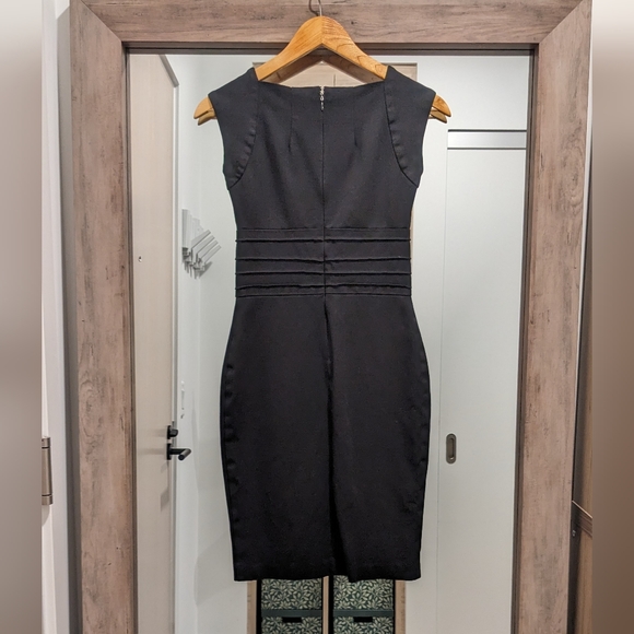 Le Château Black Sheath Dress - Picture 2 of 2